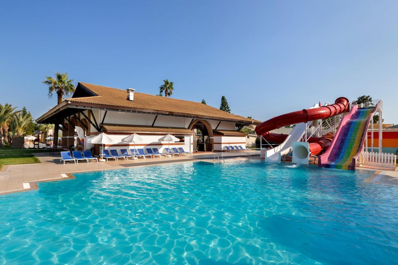 Hotel FUN&SUN Life Side Kızılot Exterior foto